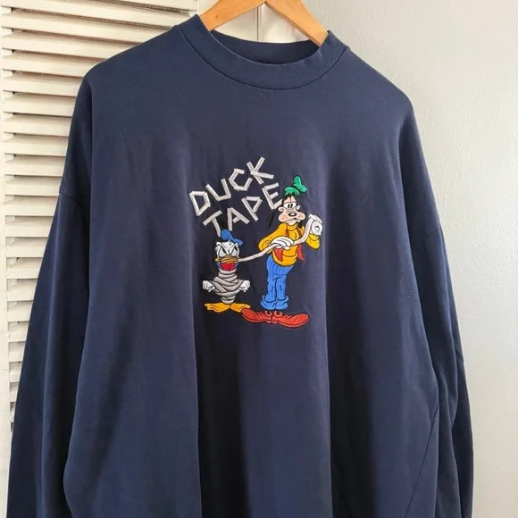Vintage Disneyland ‘Duck Tape’ Goofy Donald Duck Embroidered Long Sleeve T-shirt - Picture 7 of 7